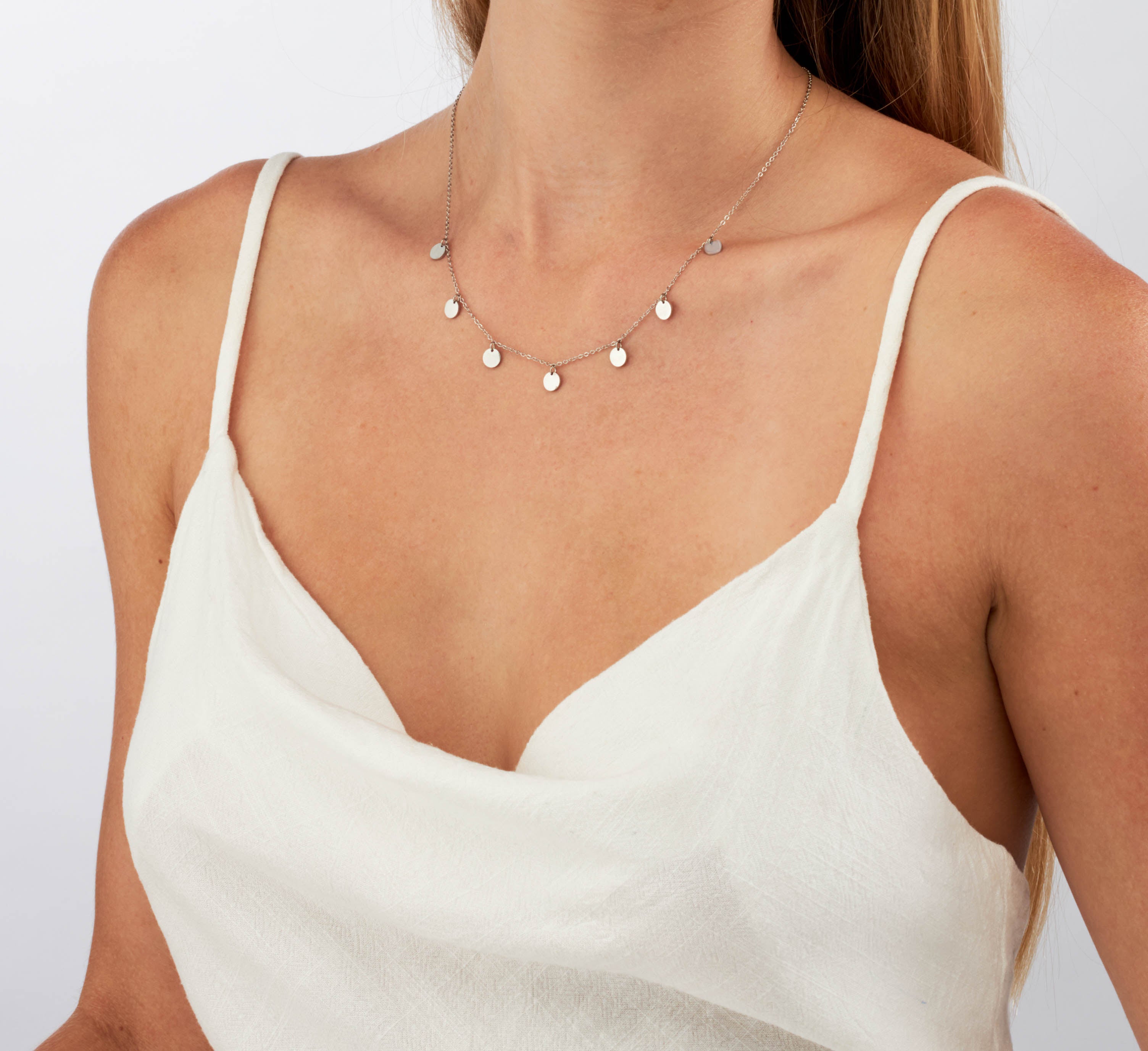 Skyler - Gold disk necklace - Camilla Dovey Jewelry