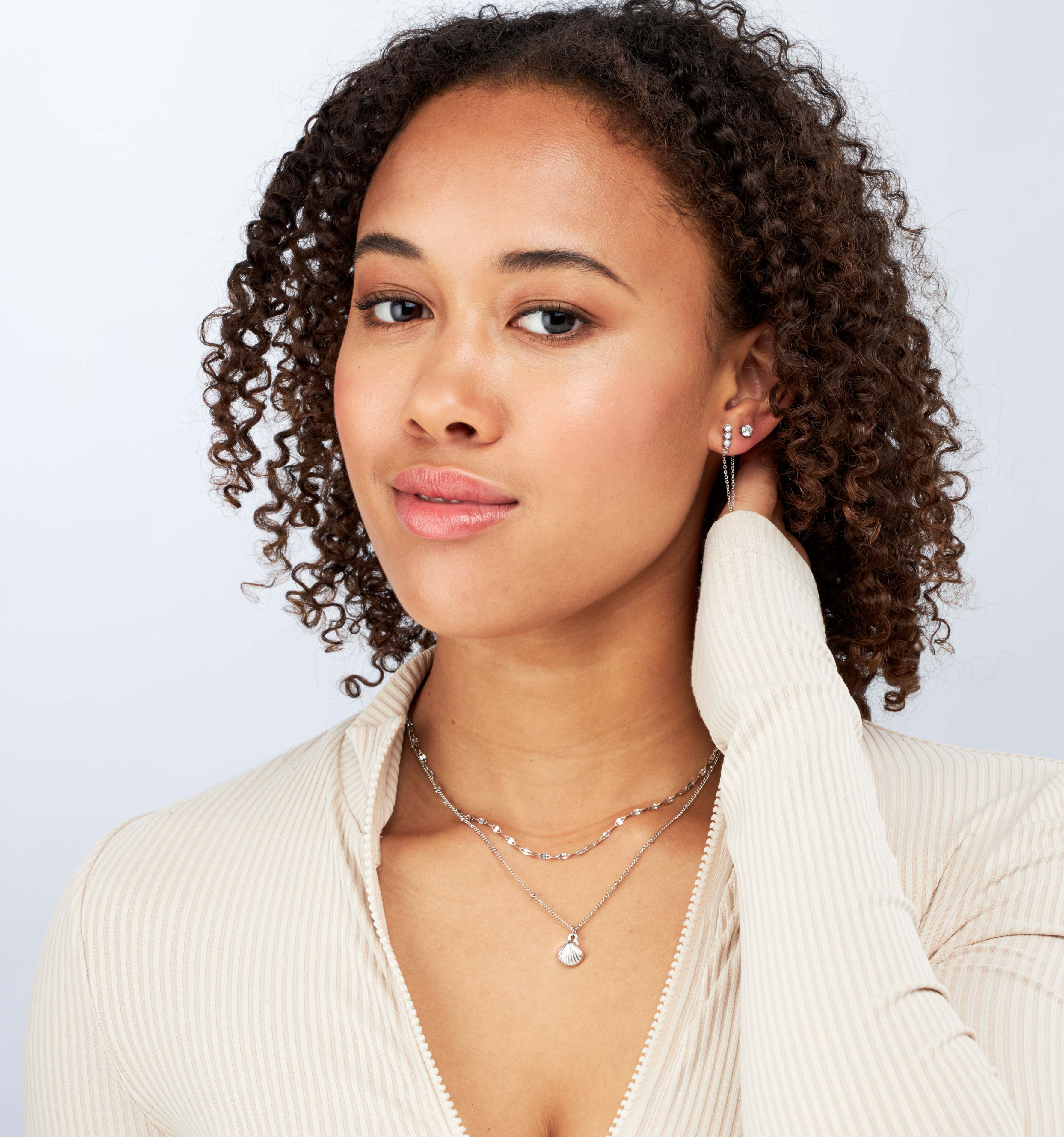 Abigail - 18k Gold Shell Necklace - Camilla Dovey Jewelry