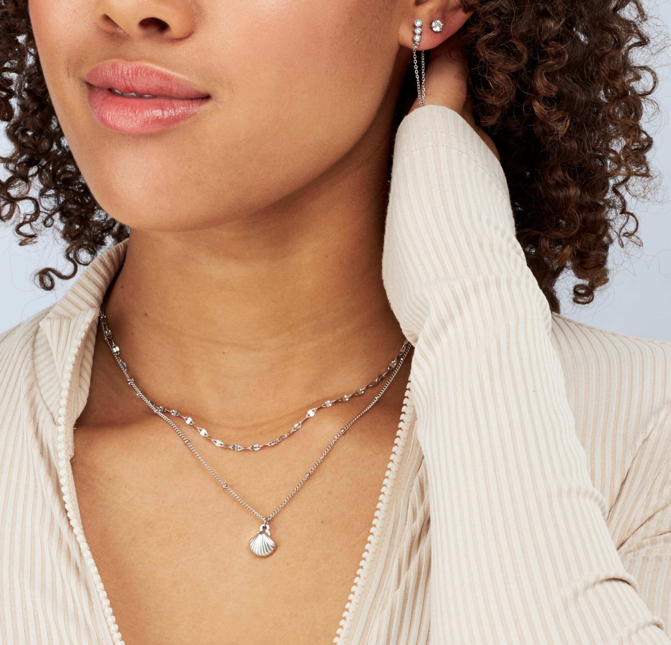 Abigail - 18k Gold Shell Necklace - Camilla Dovey Jewelry