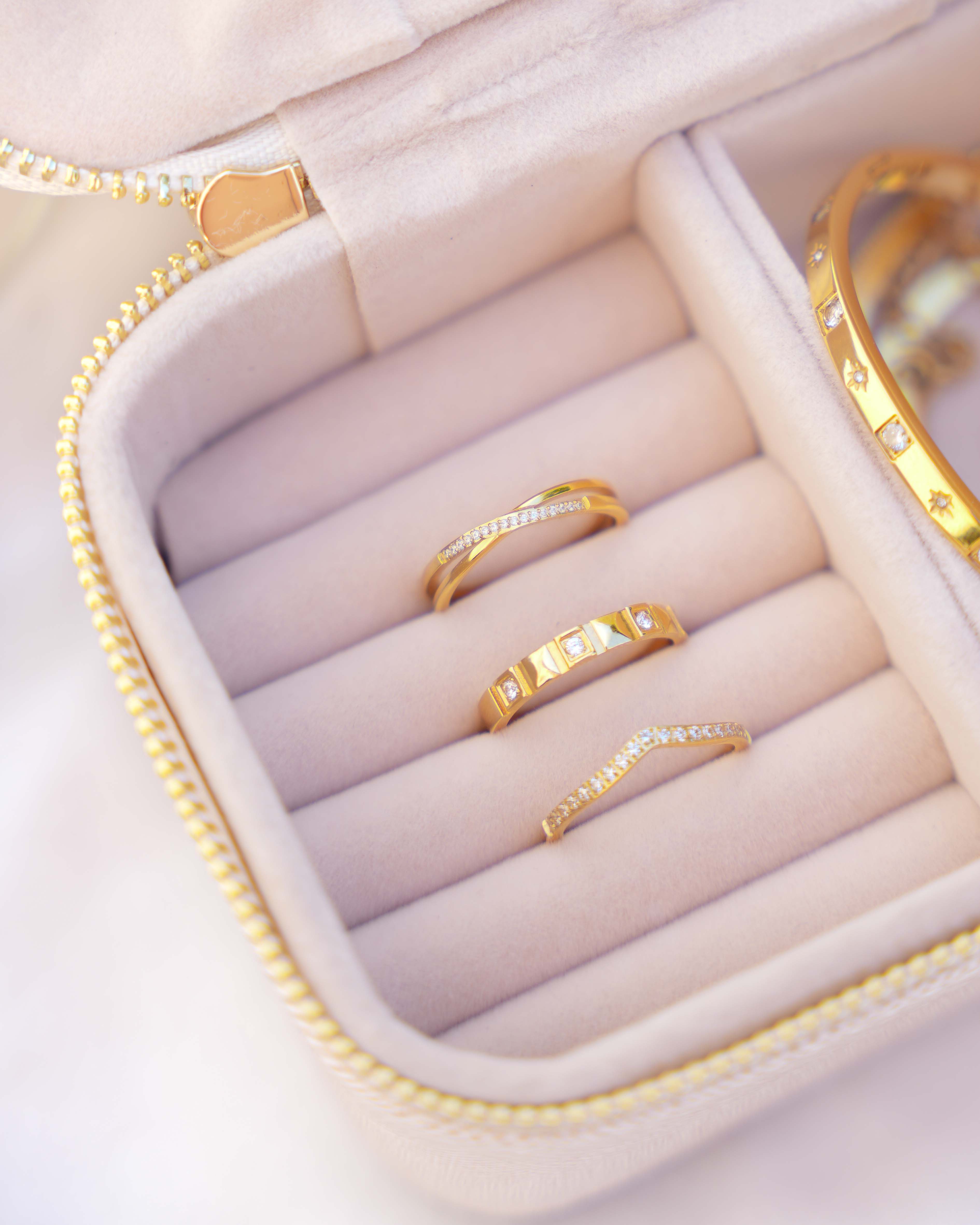 Jasper - 18k Gold Twist Ring