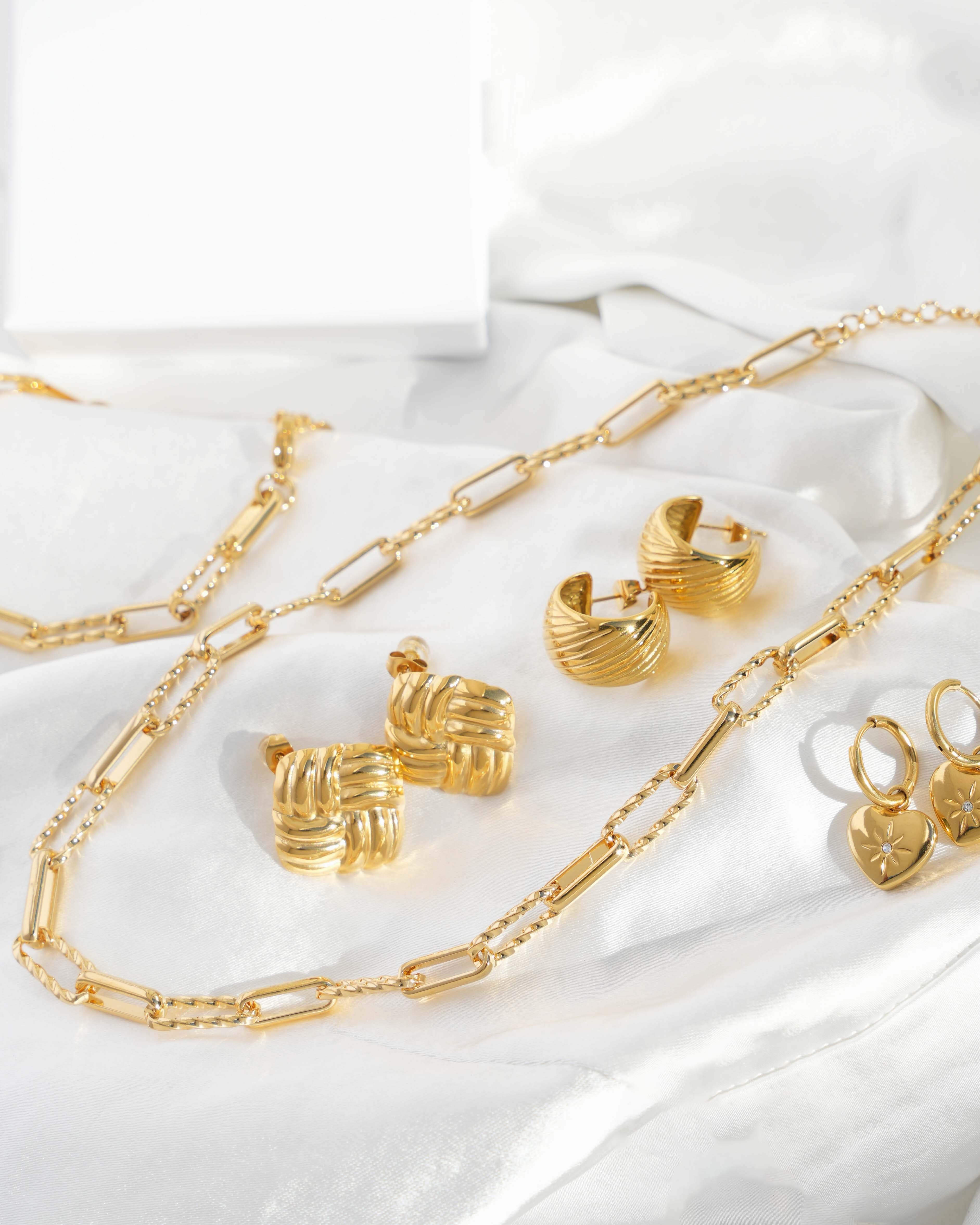 Kourtney - 18k Gold Chain Necklace