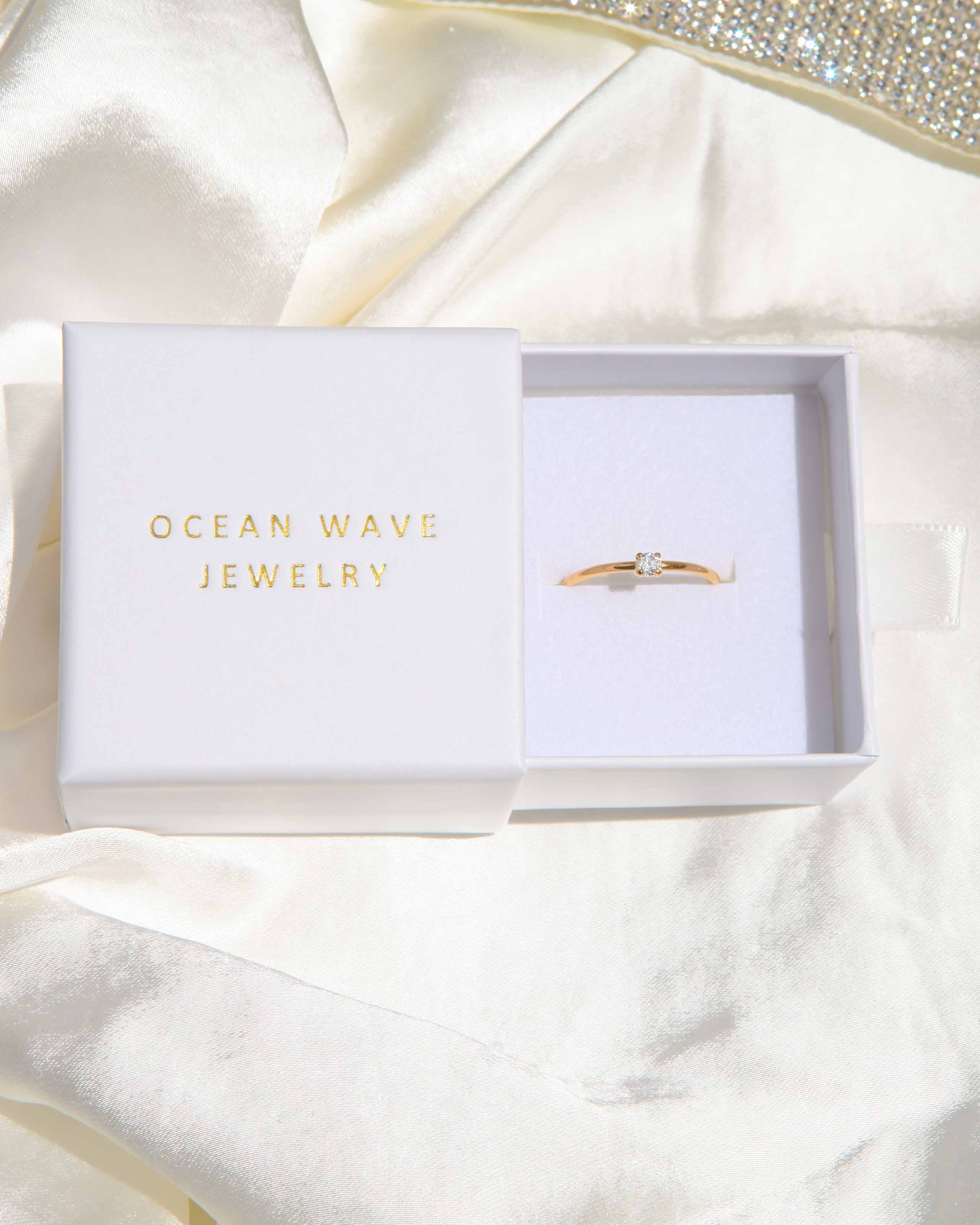 Grace - 18k Gold Cubic Zirconia Ring