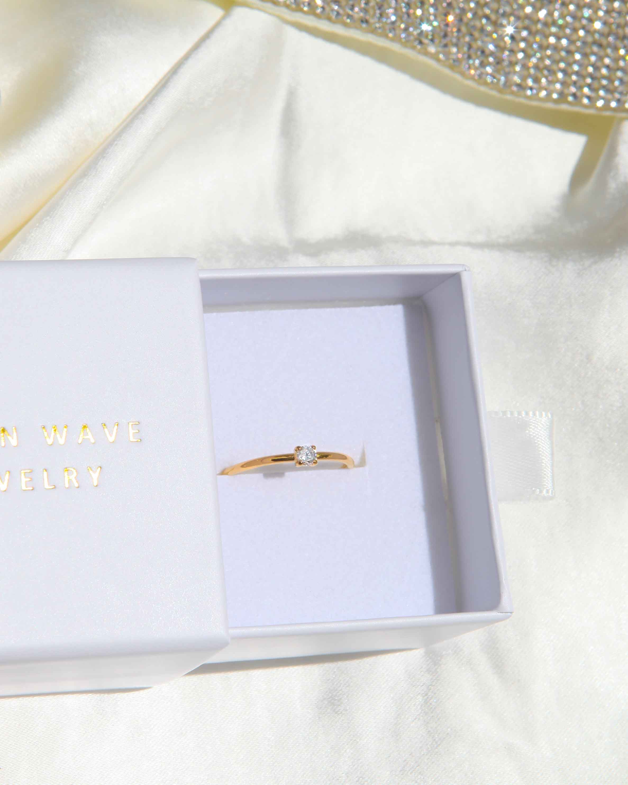 Grace - 18k Gold Cubic Zirconia Ring