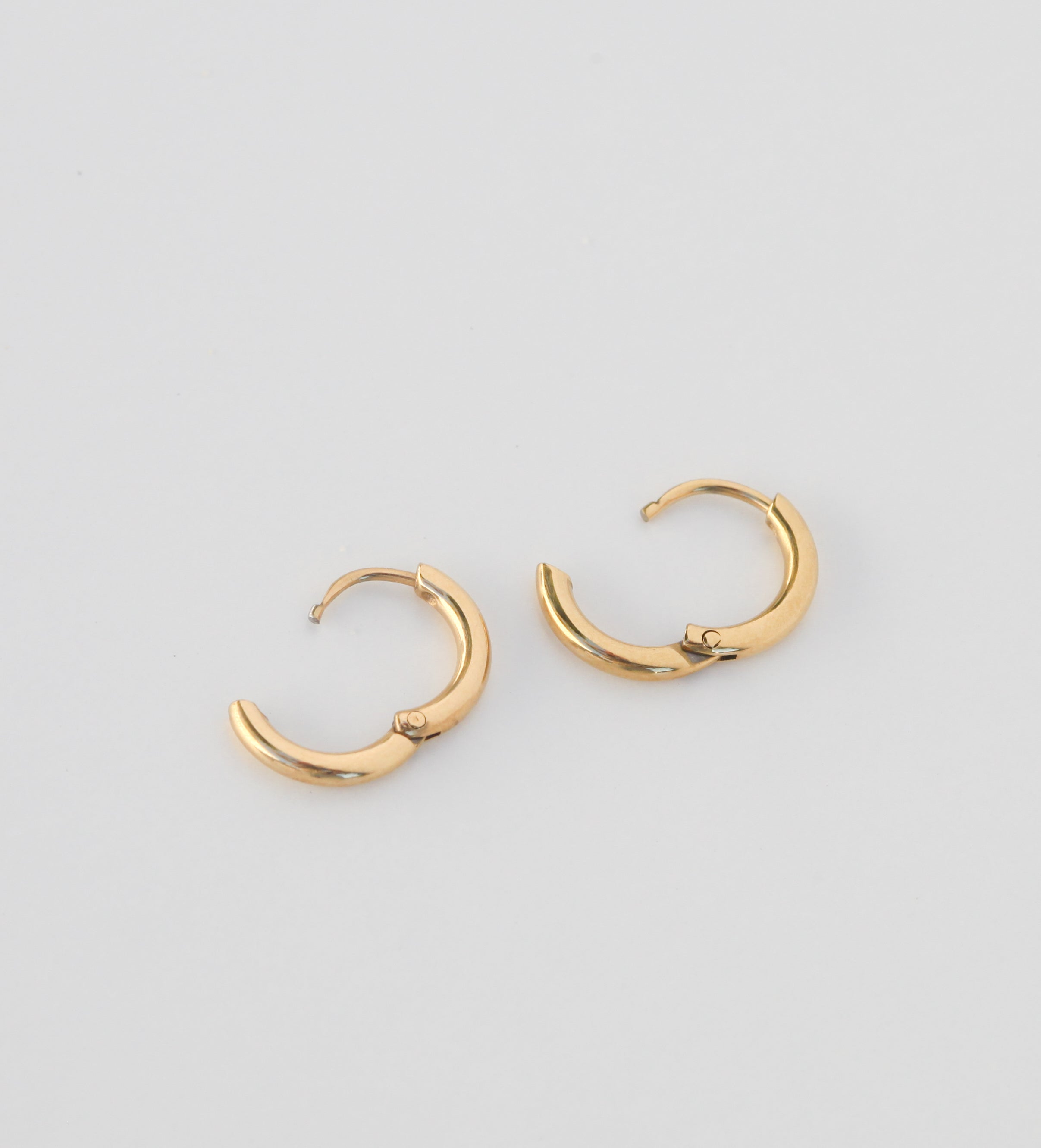 Essential 10mm Huggers - 18k Gold