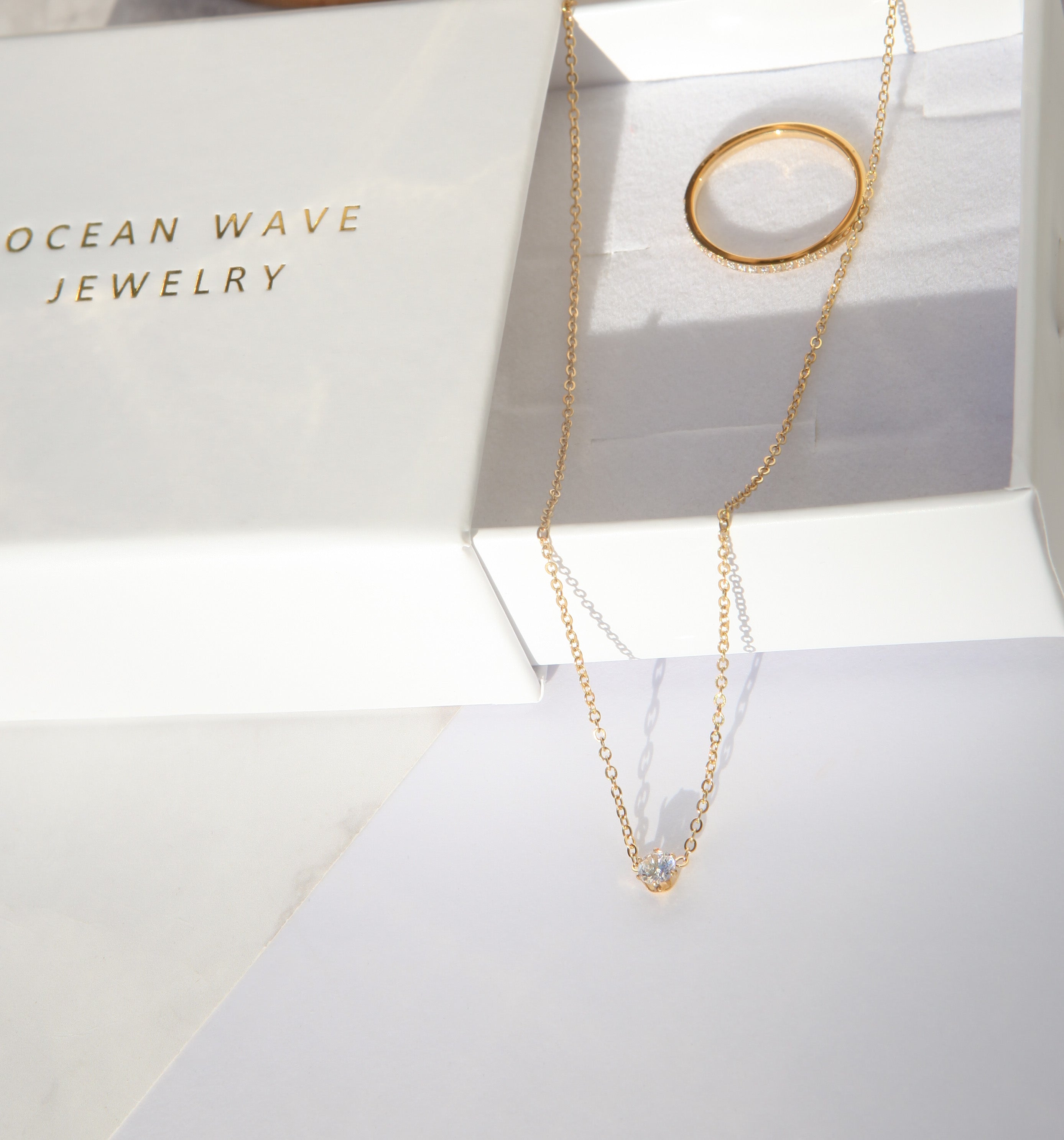 Aaliyah - Dainty Zirconia 18k Gold necklace