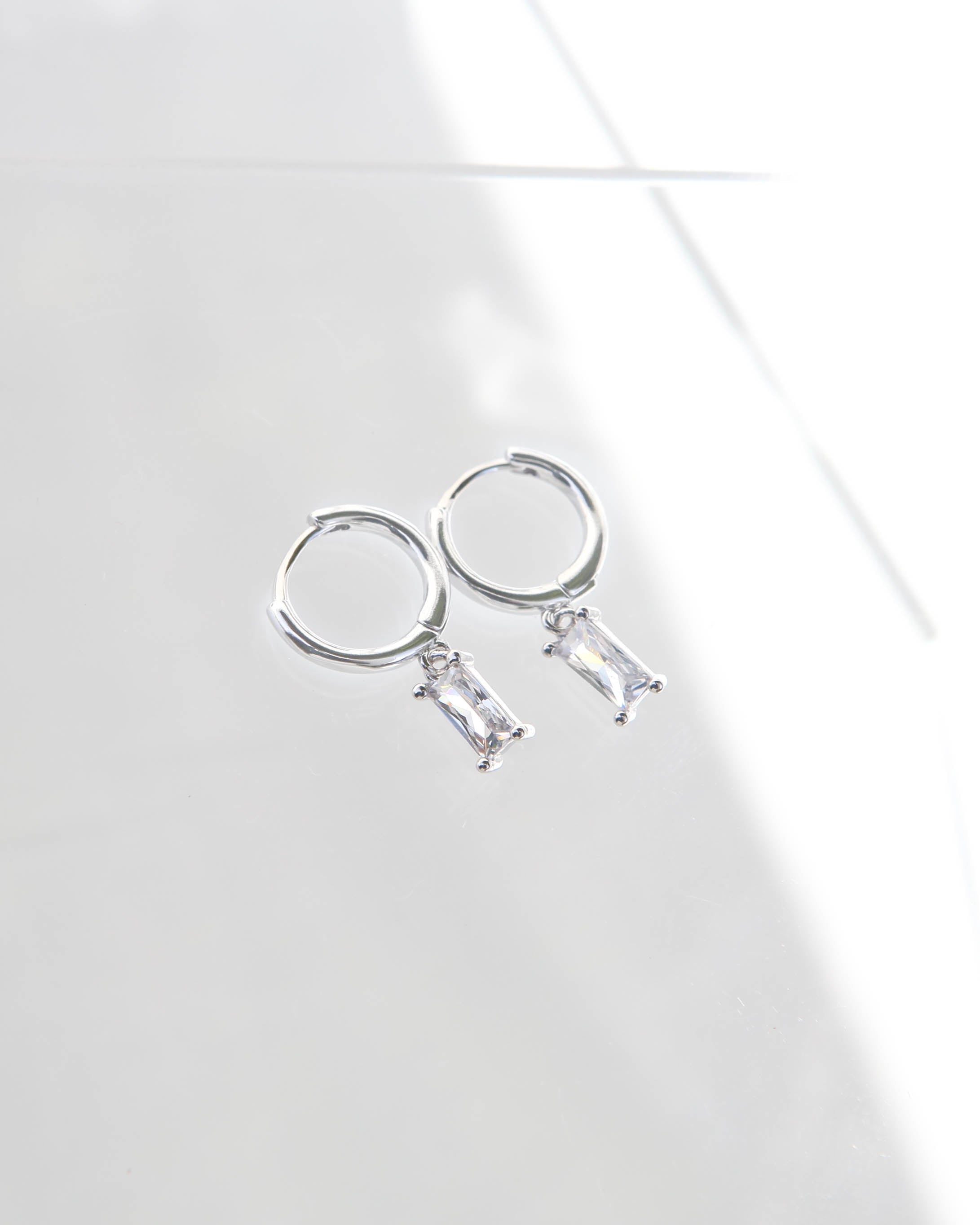 Montana - Drop Huggers 18k Gold