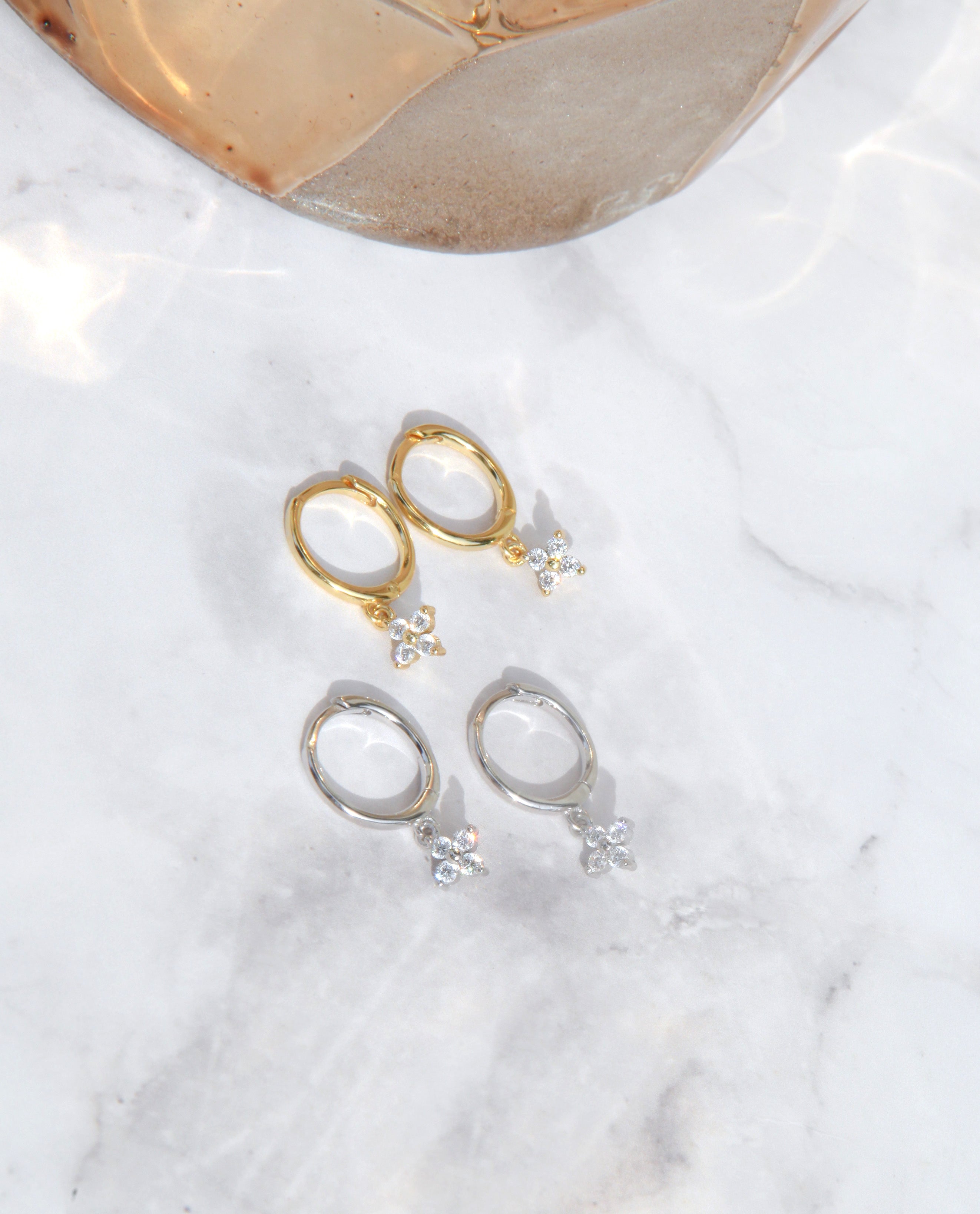 Ivy - Drop Huggers 18k Gold / Silver