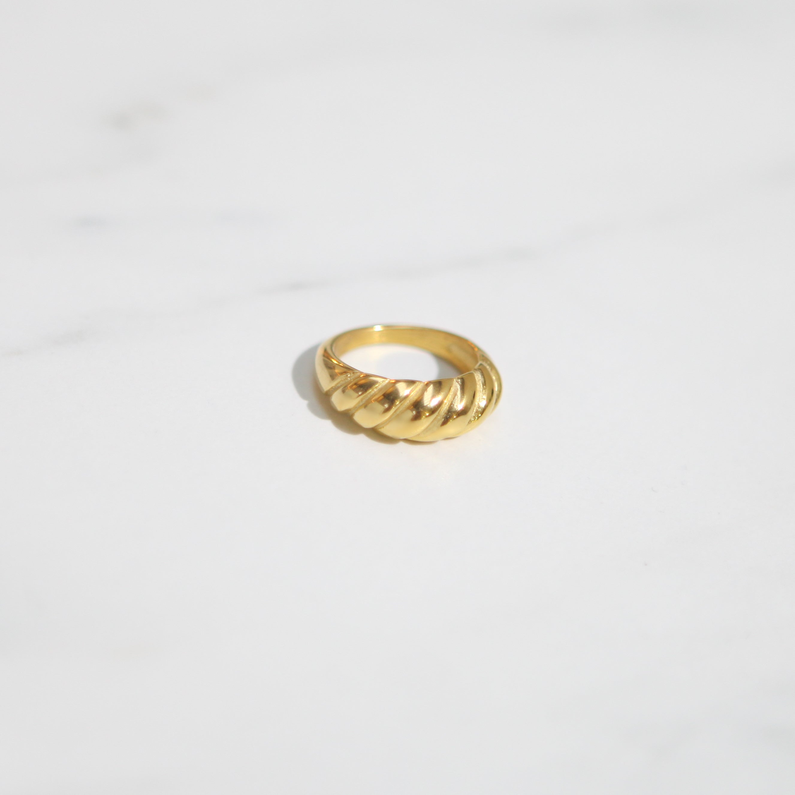 Pae - 18k Gold Ring