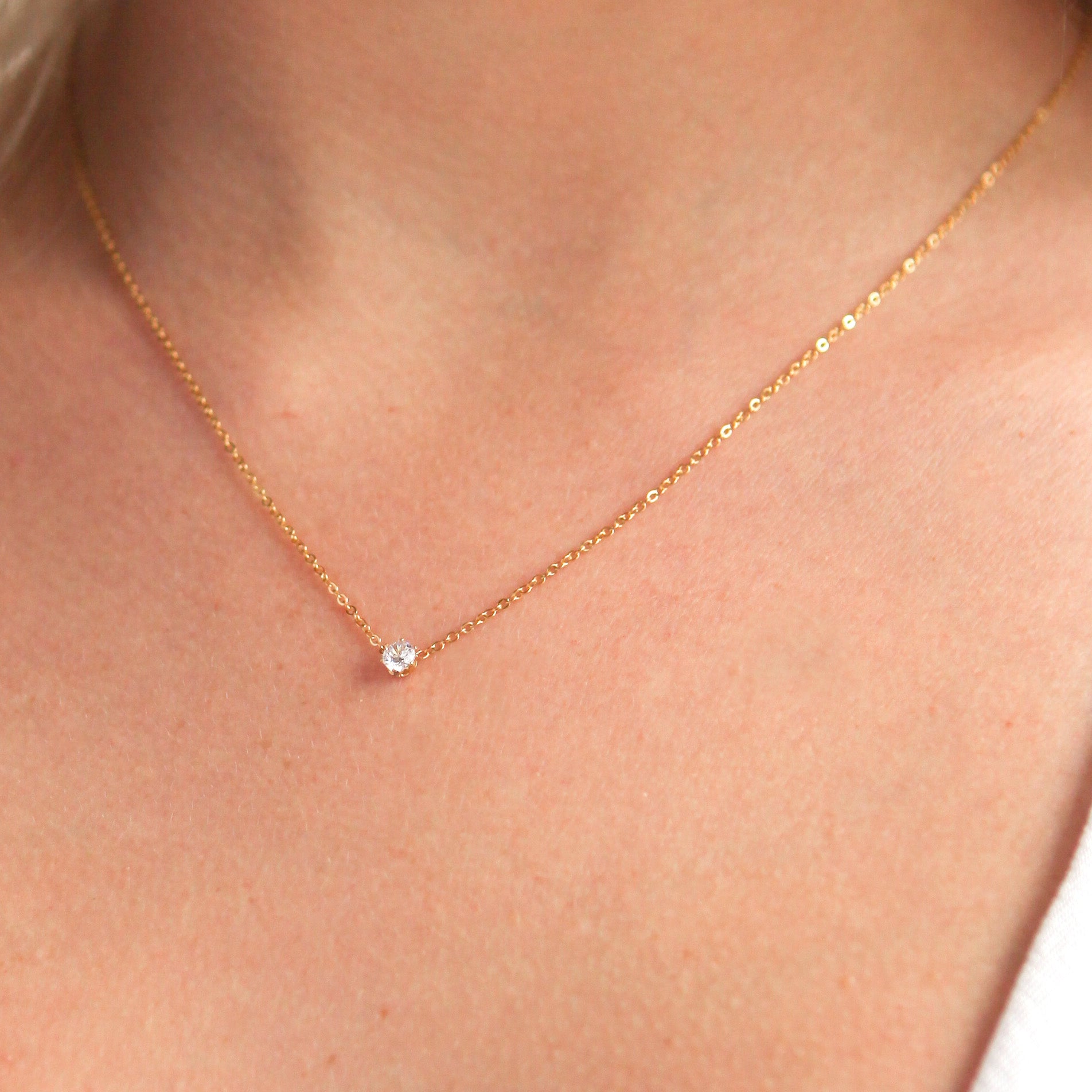 Aaliyah - Dainty Zirconia 18k Gold necklace